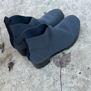 Charleston Shoe Co. Ankle booties with platform heel stretch fabric